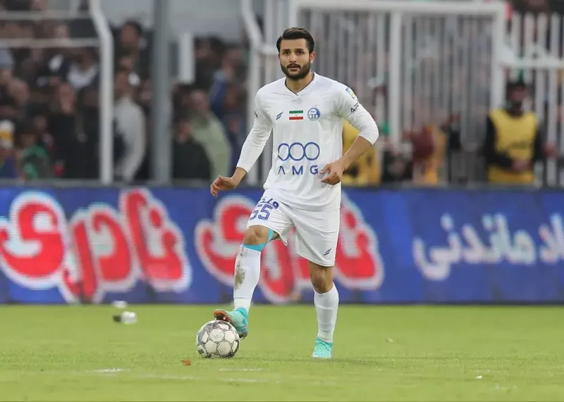 لایک عارف غلامی به ساپینتو: تعویضم نکن!