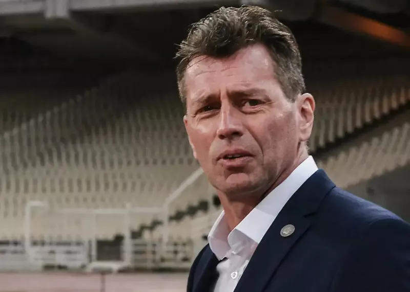 غول ژاپنی از آلمان مربی وارد کرد