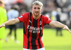 رسمی: هافبک تکنیکی میلان 5 ساله تمدید کرد