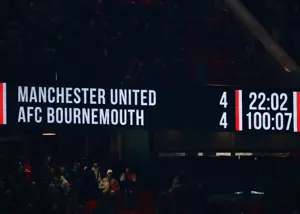 یونایتد ۴-۴ بورنموث: شب دیوانهوار الدترافورد