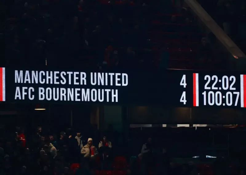 یونایتد ۴-۴ بورنموث: شب دیوانهوار الدترافورد