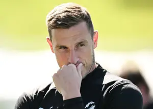 ستاره اصلی نیوزیلند در ابهام: مساله زانوی کریس وود