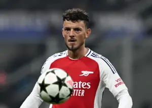 ستاره آرسنال خانهنشین شد