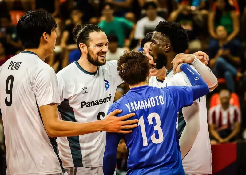 این ژاپن شگفتانگیز: غول برزیلی را نابود کردند