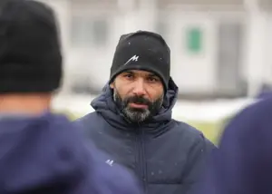 برف‌بازی تیم المپیک در اردوی داخلی