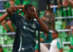 عجیب‌ترین بازیکن دنیا: یک نابینا جام می‌خواهد