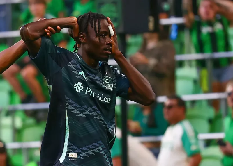 عجیب‌ترین بازیکن دنیا: یک نابینا جام می‌خواهد