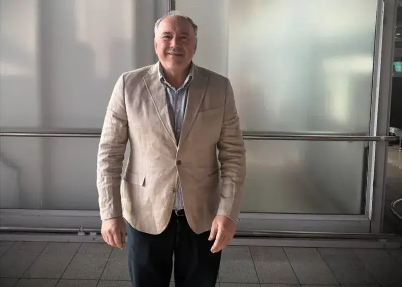 مربی صربستانی بسکتبال به تهران رسید