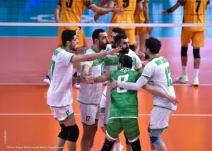 استقلال در خانه تار و مار شد