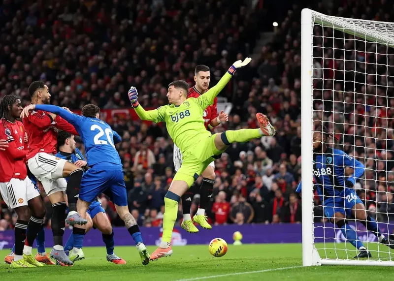 نمک به زخم یونایتد: ما در اولدترافورد 10 گل زدیم