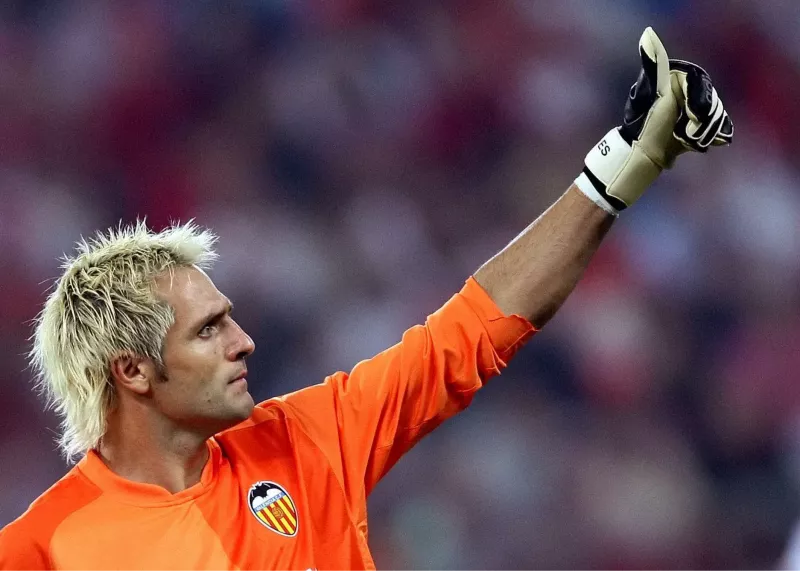 همه جامهای بارسلونا با علامت سوال مواجه است!