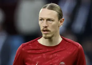 سافونوف جلوی چشم ما تاریخ نوشت