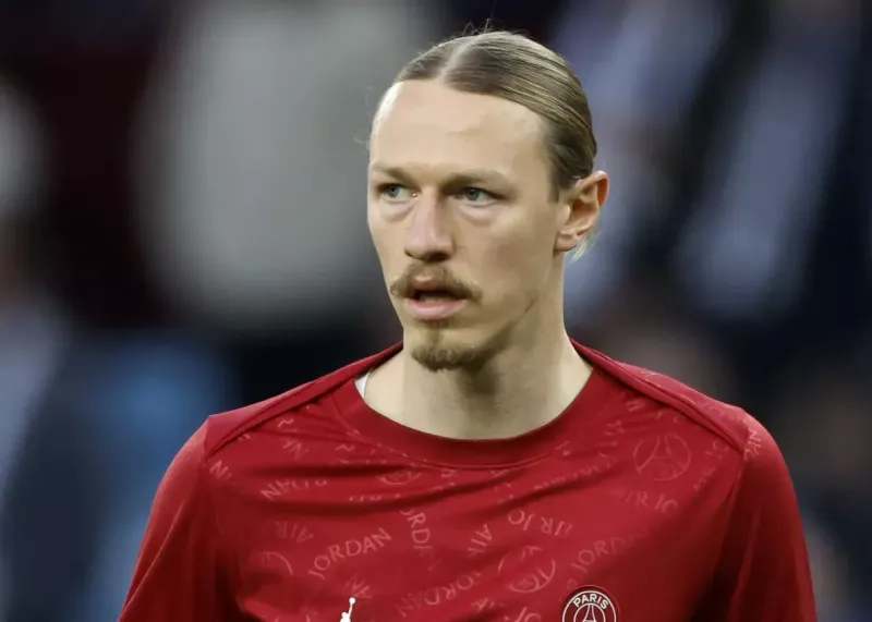 سافونوف جلوی چشم ما تاریخ نوشت