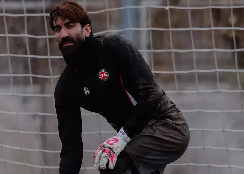 نگاه خاص بیرانوند به پرسپولیس - تراکتور (عکس)