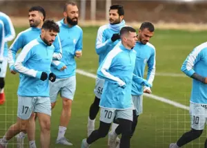 ساپینتو با استقلالیها اتمام حجت کرد(عکس)