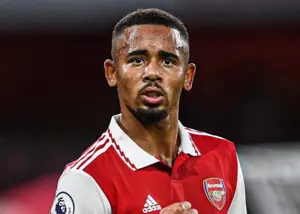 مردم همیشه به من میگویند چرا به عربستان نمیروی!