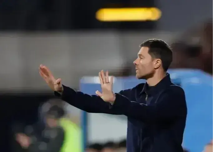 ژابی آلونسو از ستاره جوان عذرخواهی کرد!