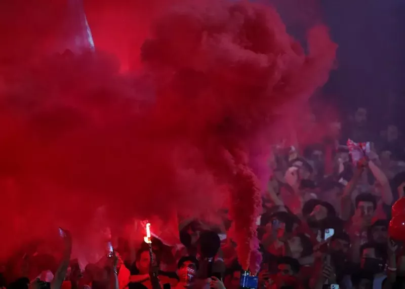 هواداران تراکتور به خیابانها ریختند