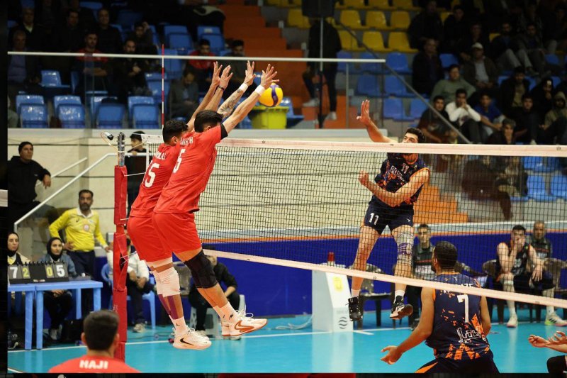 معرفی صدرنشین جدید، استقلال گزینه اول سقوط