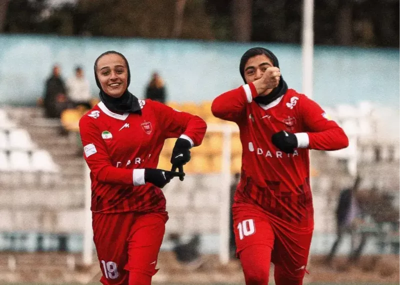 زنان پرسپولیس راه سقوط را بستند