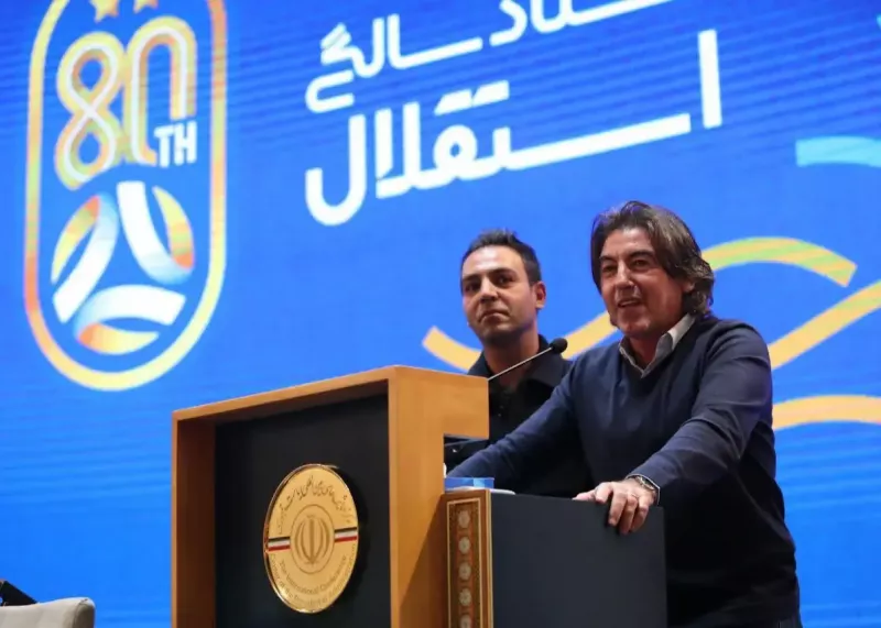 ساپینتو:شایسته سخنرانی در مراسم استقلال نیستم!