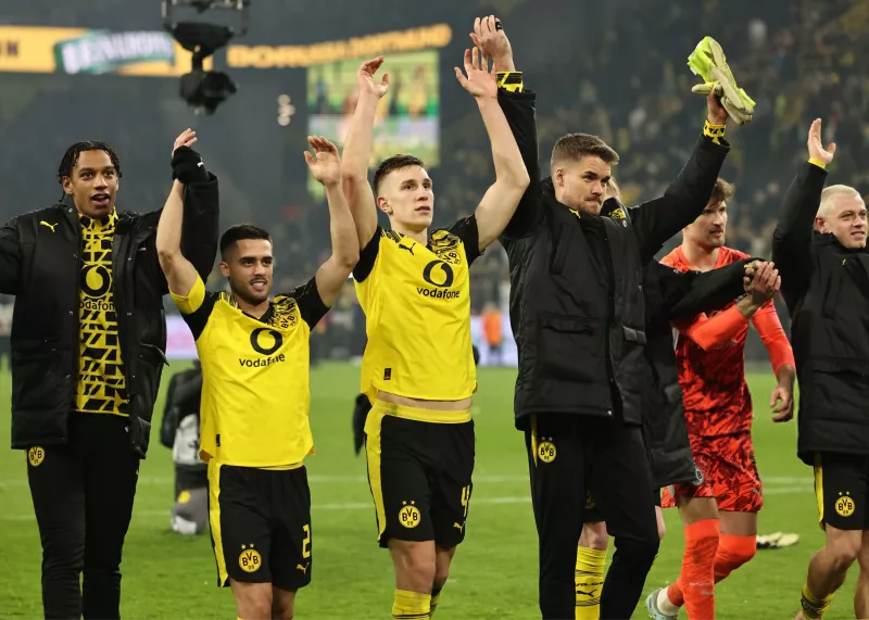 پیروزی پر از جنجال و حرف و حدیث دورتموند