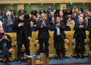 مردی که اسم استقلال را انتخاب کرد می‌شناسید؟