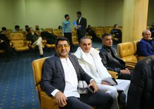 یک پرسپولیسی در جشن 80 سالگی استقلال