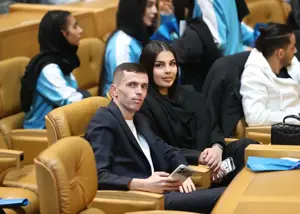 همسر سوپراستار چهره مورد توجه جشن استقلال!