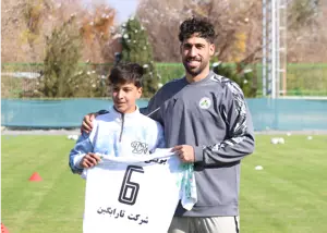 تقدیر ذوب آهن از توپ جمع‌کن مسئولیت‌پذیر (عکس)