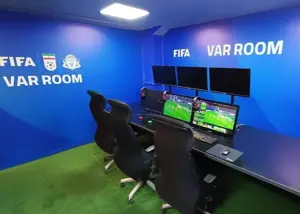 جنجال VAR در رفسنجان بخاطر پول!