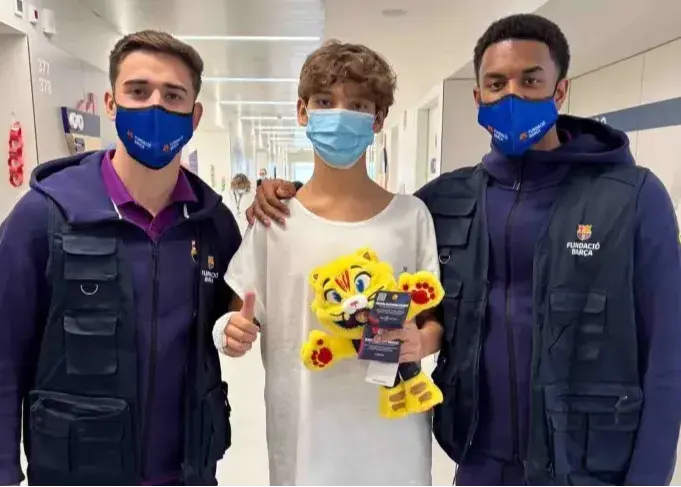 حرکت تحسین‌برانگیز ستاره‌های بارسلونا