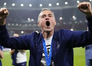 پی‌اس‌جی در دو قدمی بارسلونا ماند