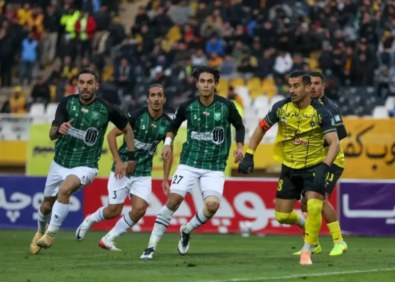 پسران ۱۸ ساله سپاهان را حذف کردند