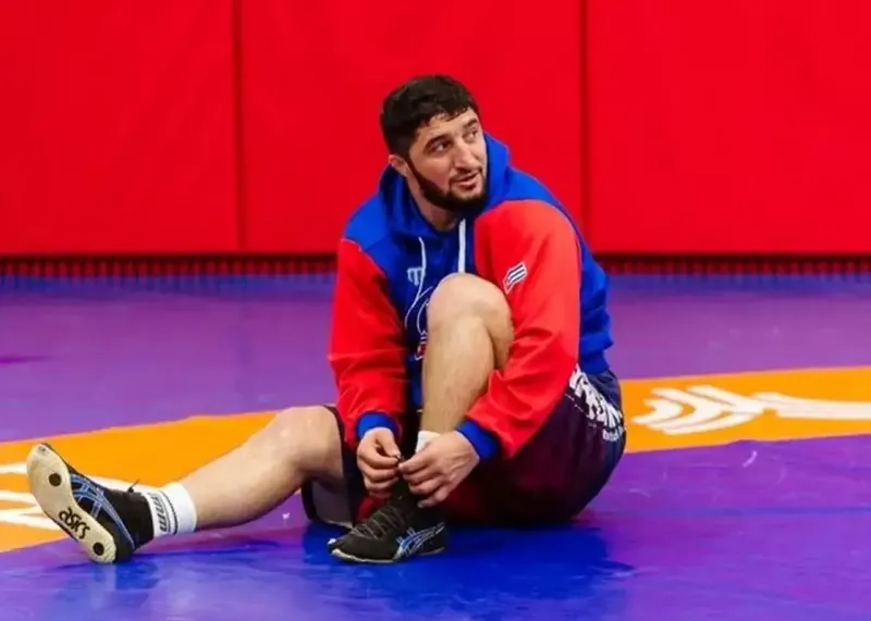 سعداله یف بالاخره روی تشک آفتابی شد