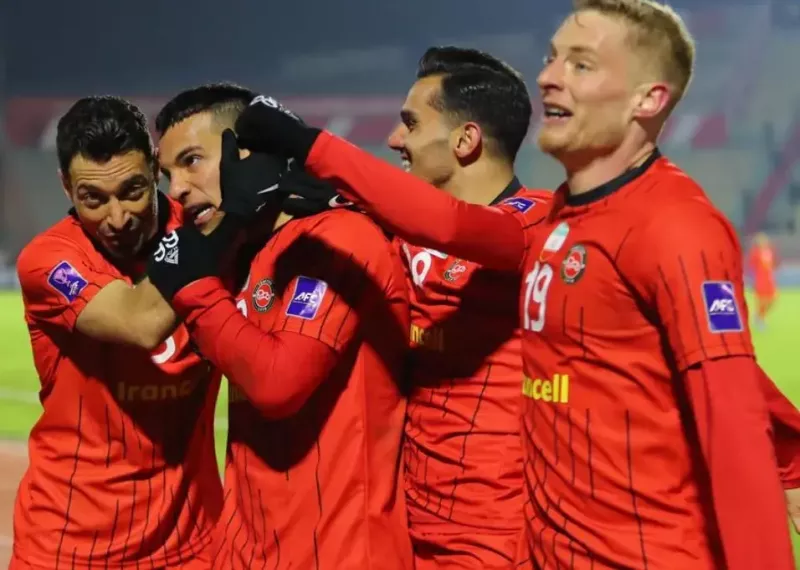 تراکتور بالا رفت، سومین تیم در شرق و غرب آسیا