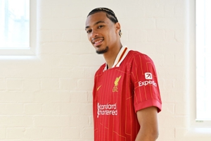 لیورپول روی سرانگشت یک نفر می‌چرخد!