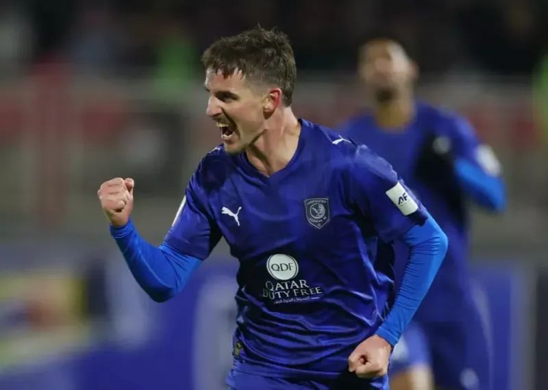 سکوت در ورزشگاه یادگار با شادی آبی‌ها (عکس)