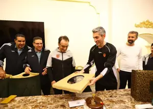 جشن تولد آقا جلال در اردوی مسی‌ها