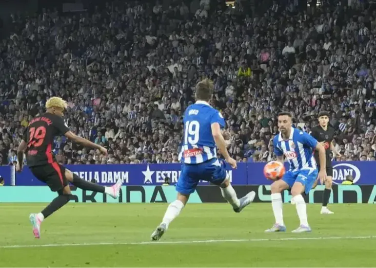 نبرد بزرگ کاتالونیا: دشمن در کمین بارسلونا