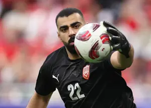 دروازه‌بان حریف استقلال جراحی کرد(عکس)