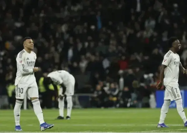 صفر مطلق: سال سیاه در سانتیاگو برنابئو