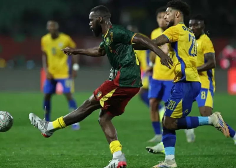 کامرون ۱-۰ گابن: برد اول با درخشش امبومو