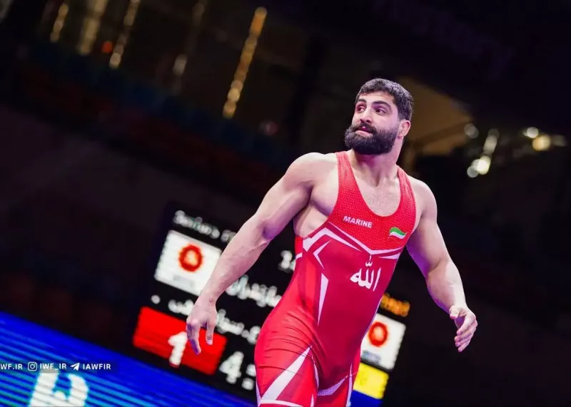 برنده جردن باروز رقیب کامران قاسمپور شد