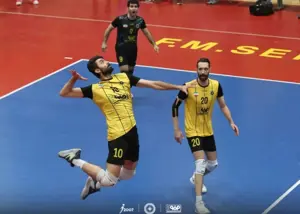 مدیرعامل سپاهان در جشن پیروزی مقابل استقلال