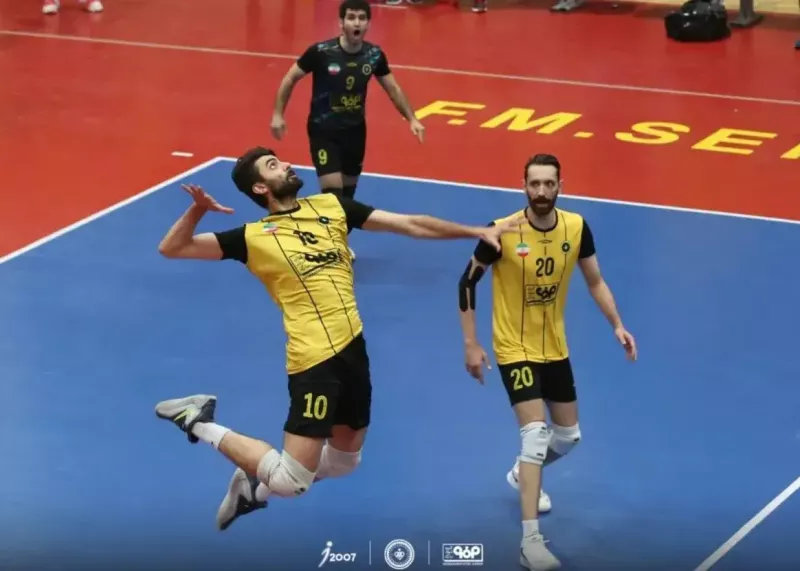 مدیرعامل سپاهان در جشن پیروزی مقابل استقلال