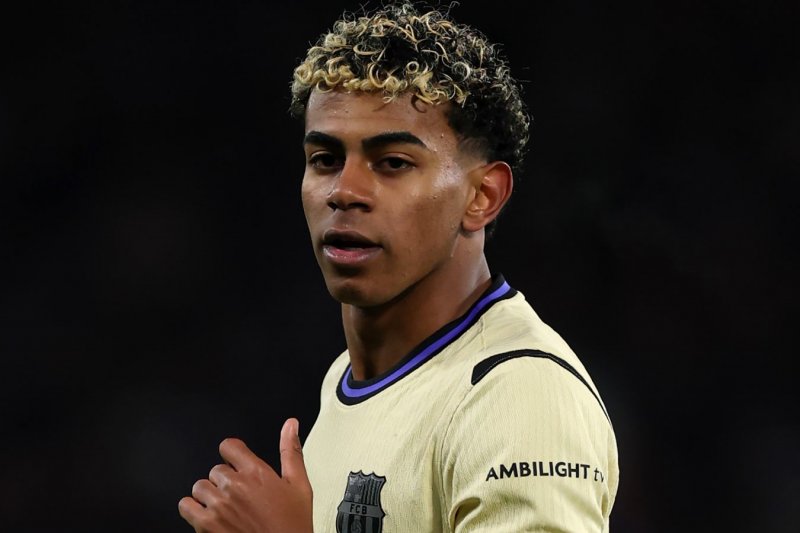 یامال قطعا بهترین بازیکن دنیا است