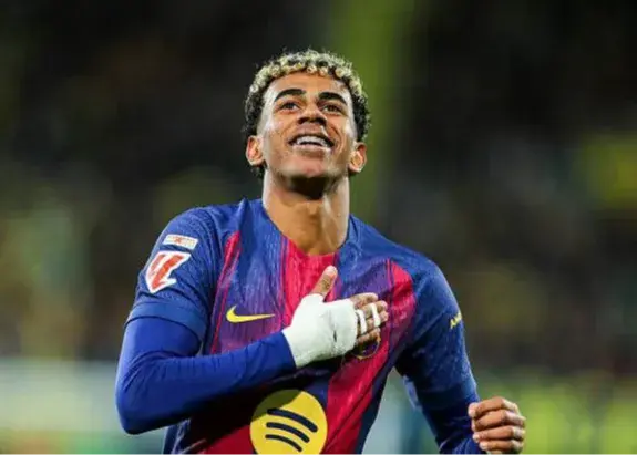 ادامه تاخت و تاز لامین: یامال به مارادونا رسید!