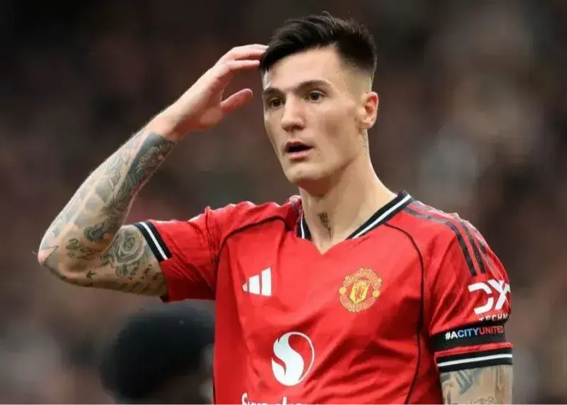 منچستریونایتد ۸۰ میلیون را دور ریخت!