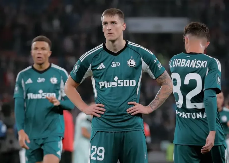 فصل باورنکردنی لهستان! جنگ ۱۸ تیم برای قهرمانی